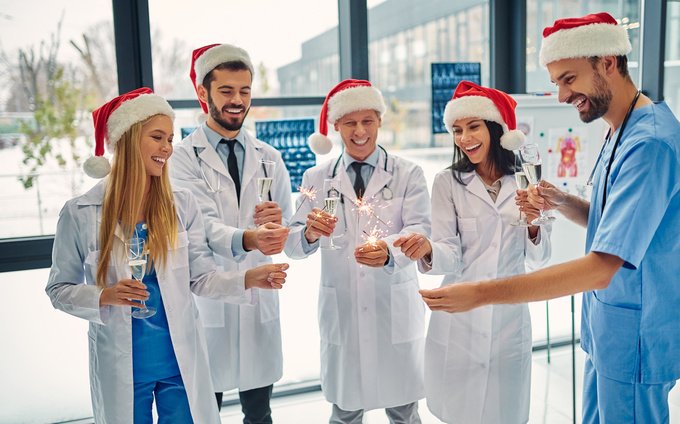Imagen propósitos motivacionales de Año Nuevo para médicos