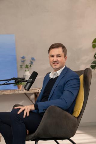 Dr. Guillem Serra